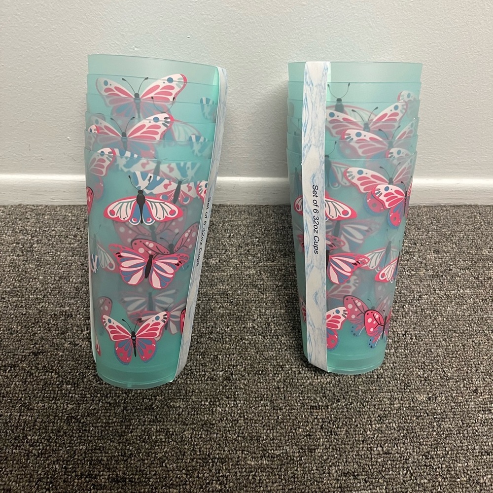 NEW Set of 12 Butterfly Print Tumbler Cups
